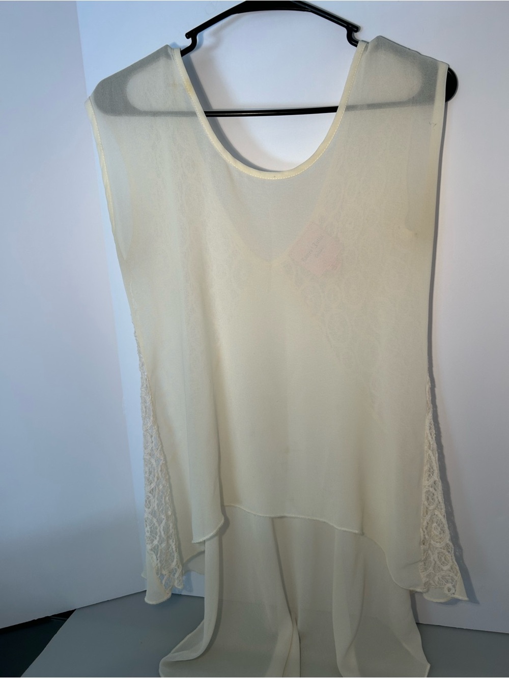 Romeo & Juliet couture blouse top size small